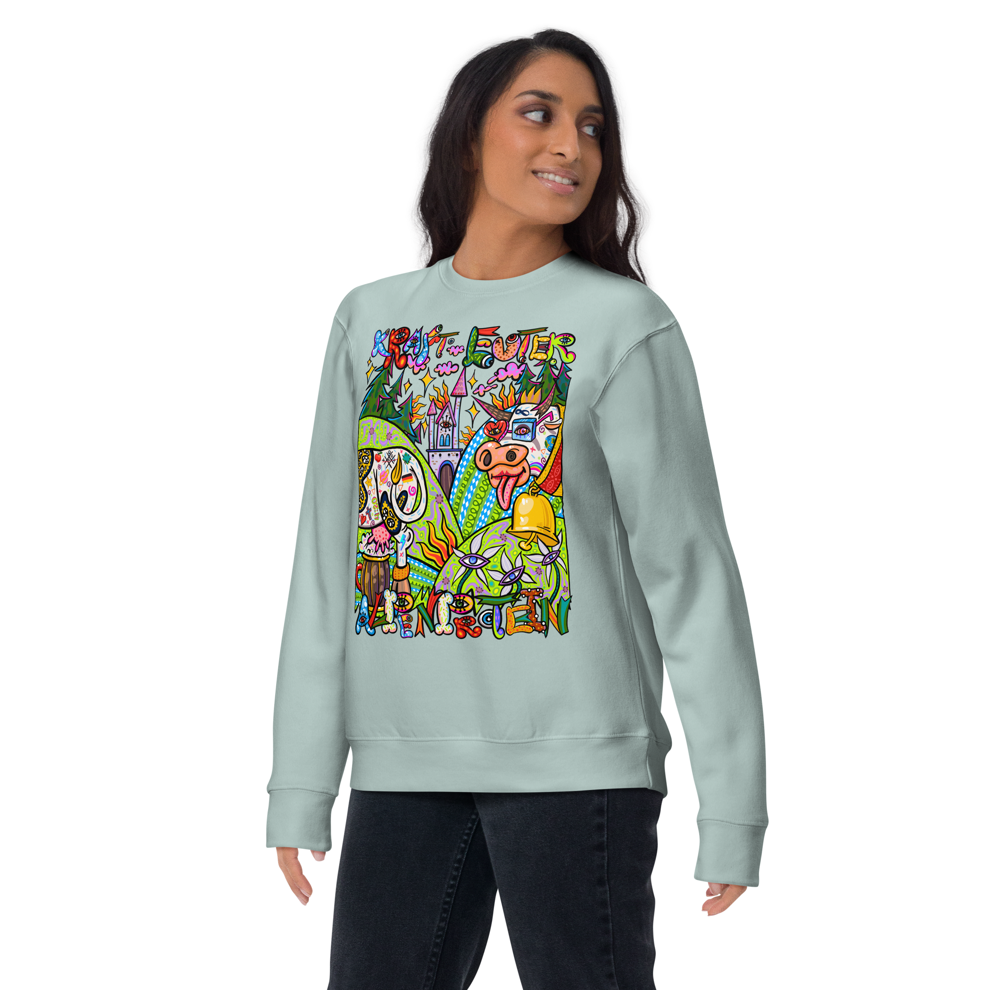Alpenprotein Psychedelic Sweatshirt in Agave, getragen von einem Damenmodell in Dreiviertelansicht